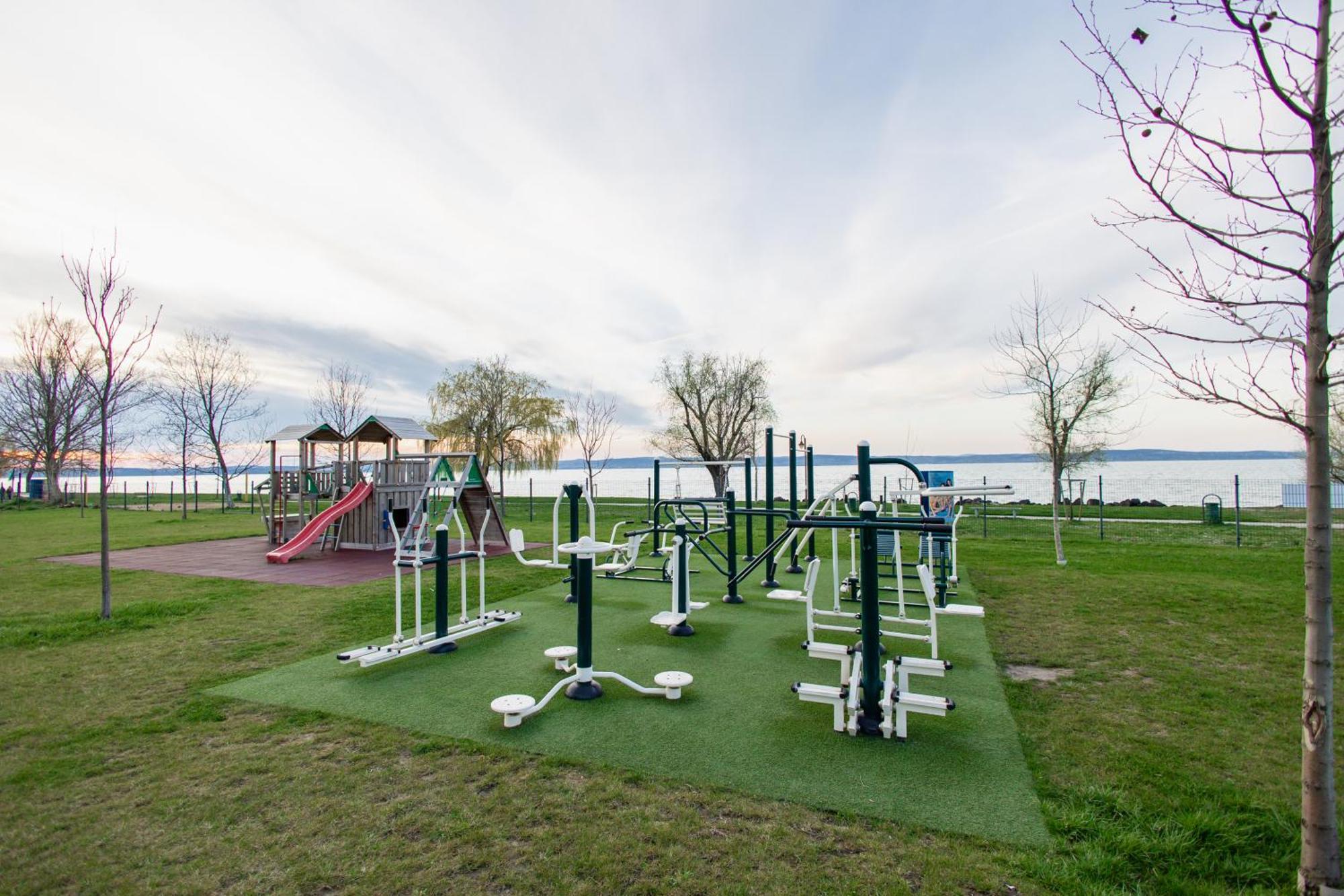 Marine Apartman By Bltn Siófok Exteriér fotografie
